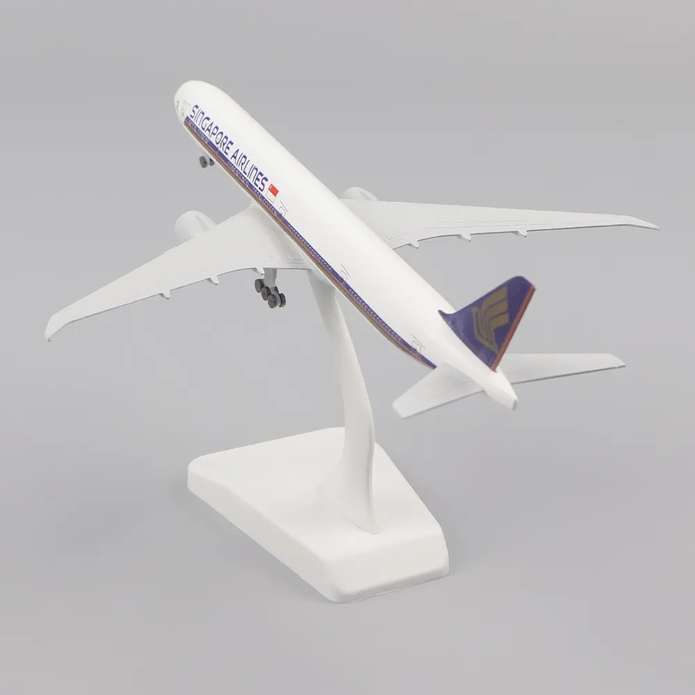 B777 Singapore Airlines Aircra - Model Kit Singapore review and price
