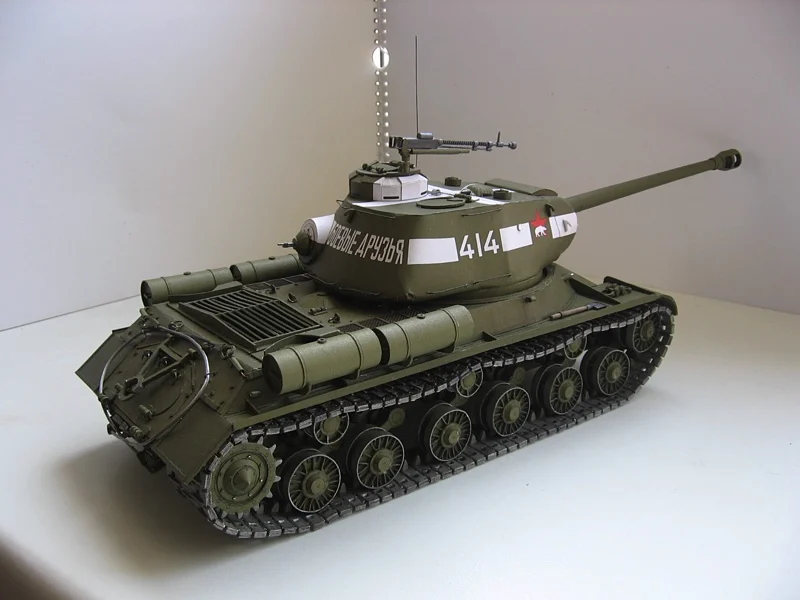 1:25 Scale WW2 Iosif Stalin 2  - Model Kit Ww2 review and price