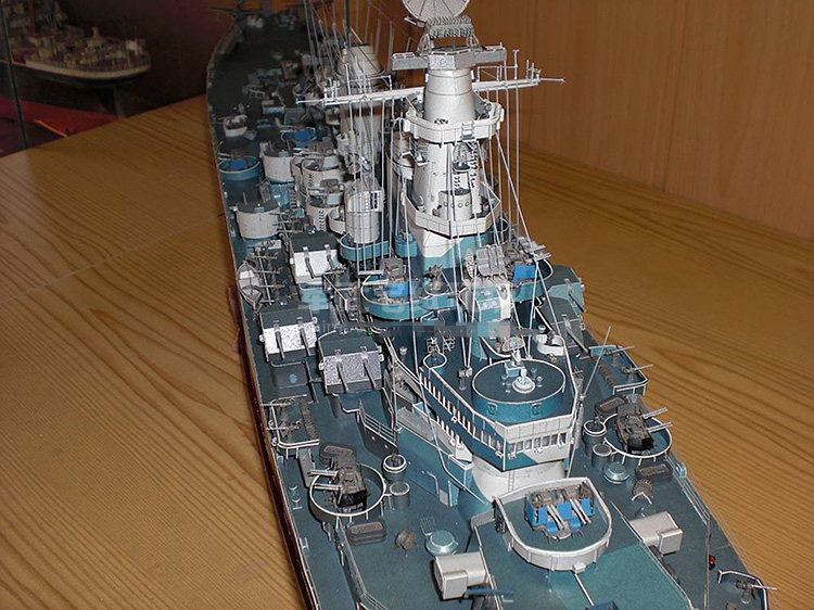 1:200 Scale USS Missouri (BB-6 - Model Kit Uss Missouri review and price