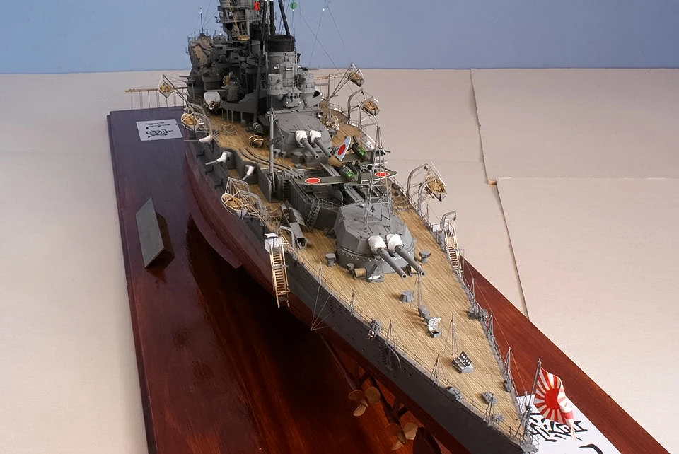 1:200 Scale WW2 Battleship Hie - Model Kit Ww2 review and price
