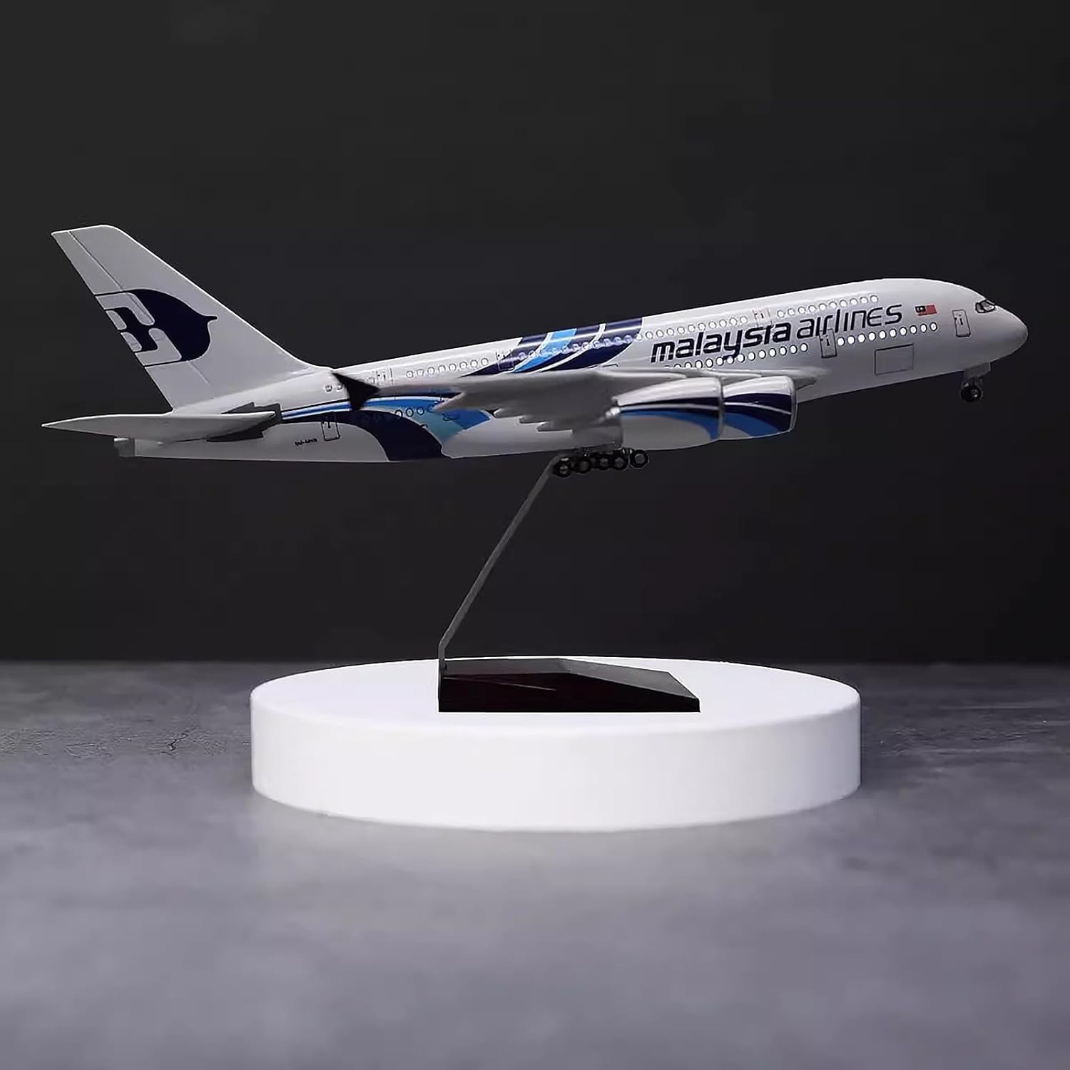 1:160 Scale Malaysia Airlines  - Model Kit Resin review and price